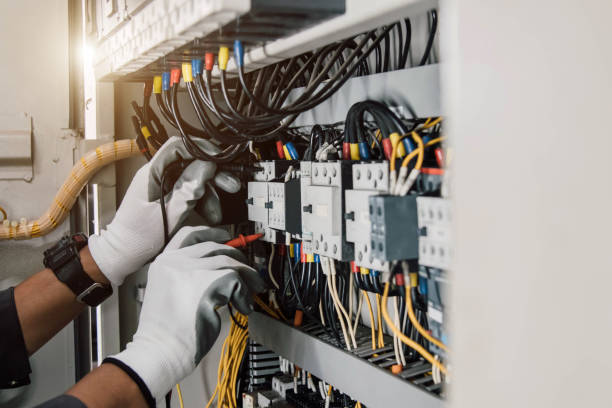 Best Local Electrician Companies  in Charles City, IA